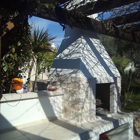 Trulli Di Nonno Stefano لوكوروتوندو